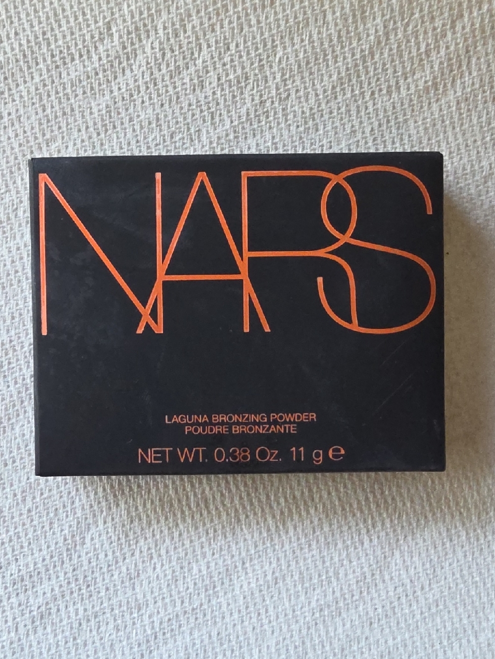 NARS Laguna Bronzing Powder - Black with Orange Logo